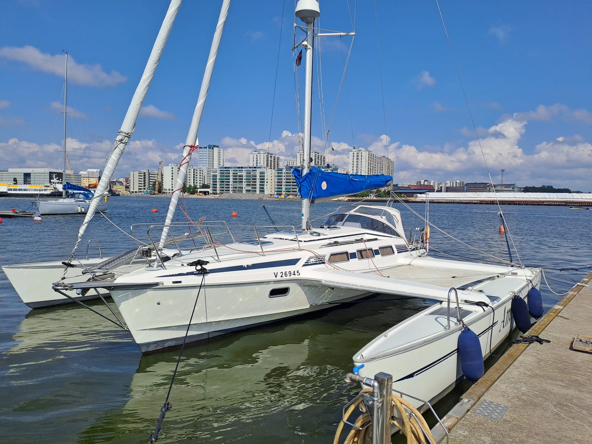 trimaran dragonfly 800